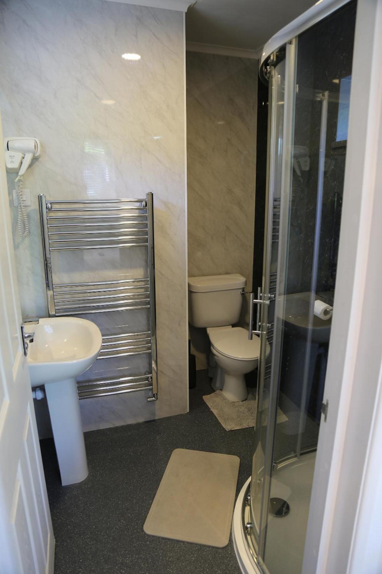 Bed & Breakfast Debden Hillingdon